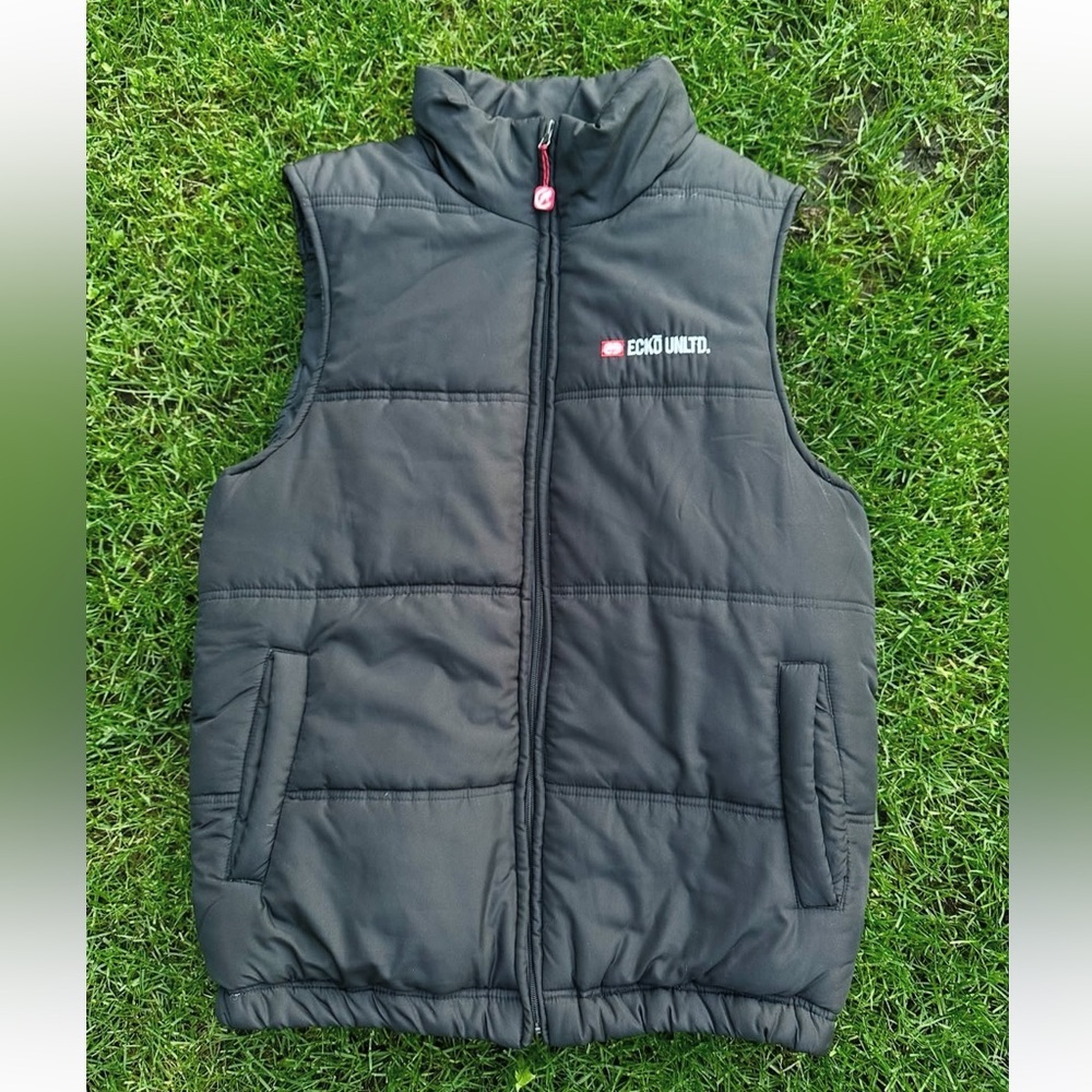 Ecko Unltd Men’s Black Puffer Vest with Logo Detailing Size Medium